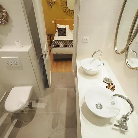 Louvre Opera Private Chicsuites
