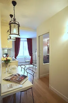 Louvre Opera Private